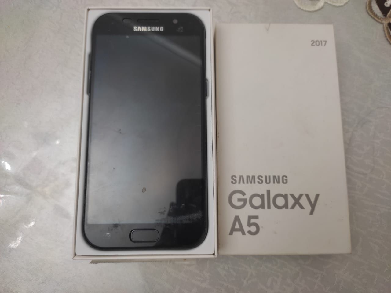 Samsung Galaxy A5.