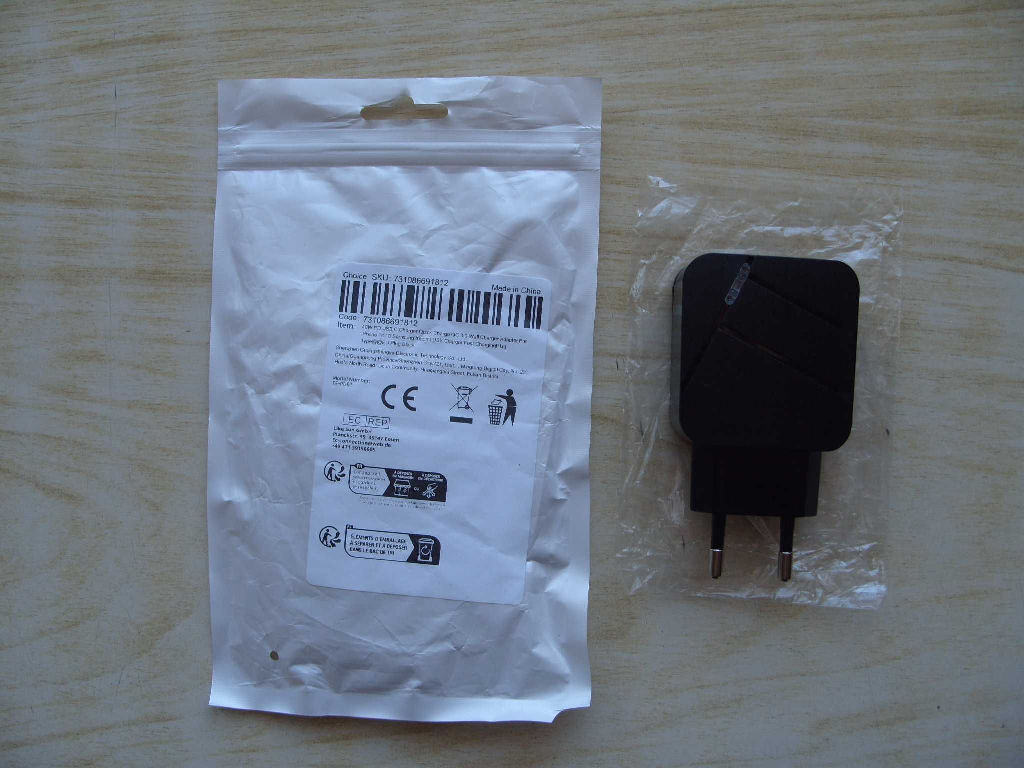 USB зарядно TE-PD02, QC3.0, 2 извода, USB-A и Type-C1