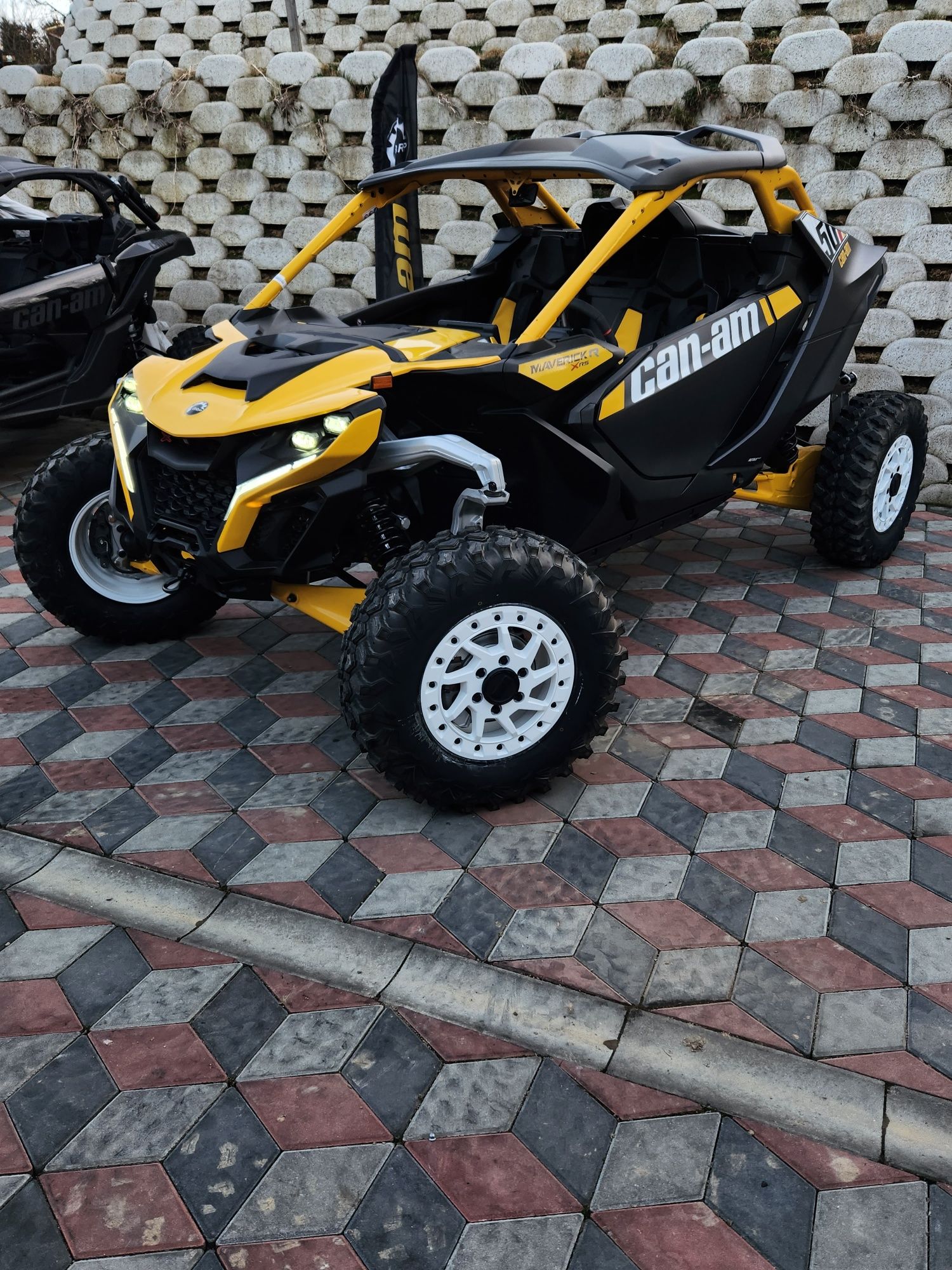 SSV Can-am Maverick R XRS SAS 240cp 2024 INMATRICULABIL