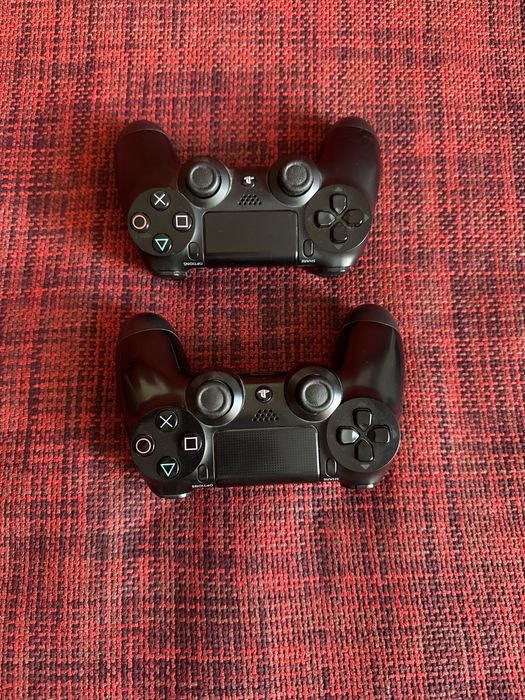 Playstation 4 pro + 3 controlere gen 2