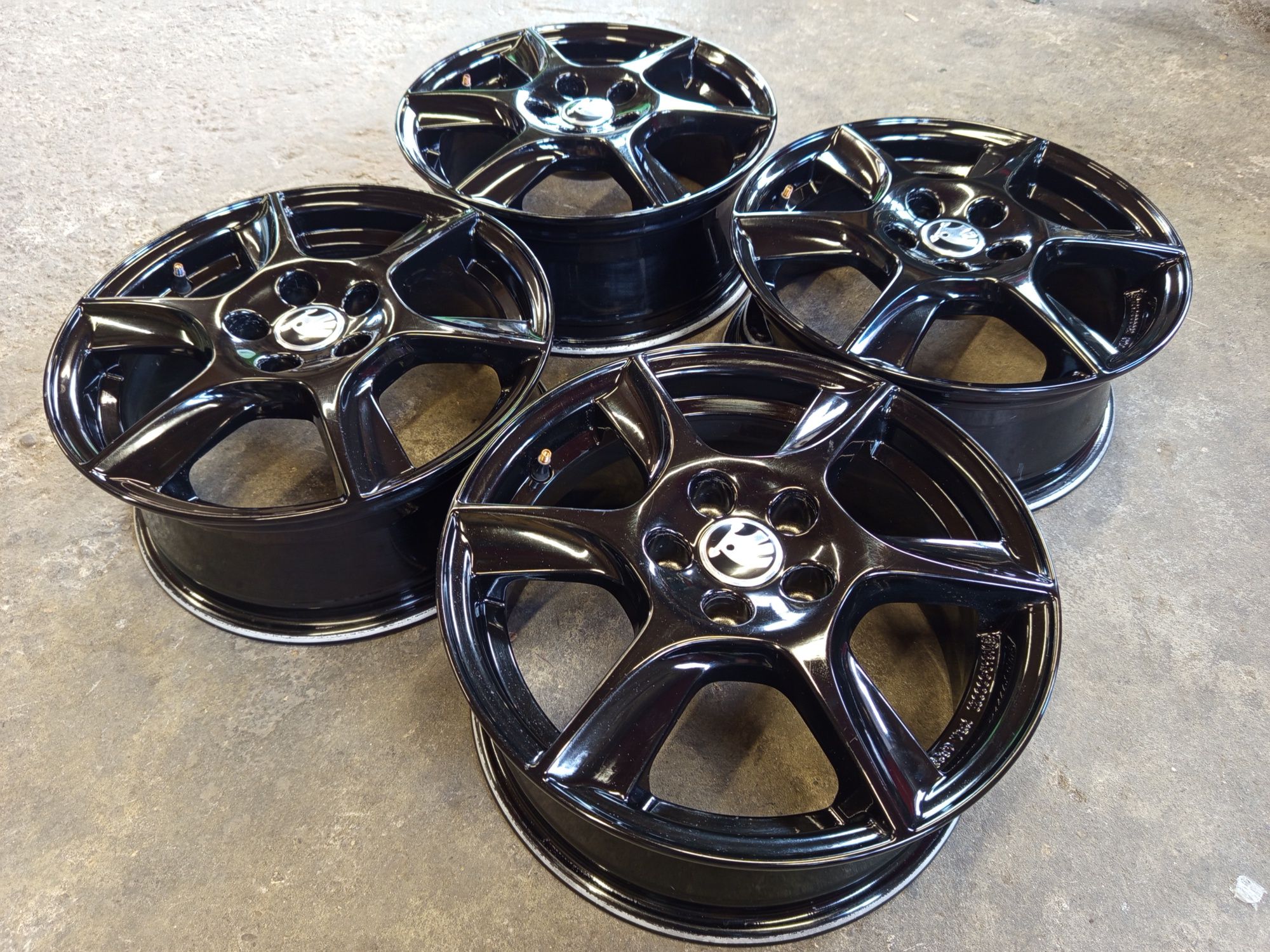 15" Skoda Rapid Fabia 5x100 Джанти за Шкода
