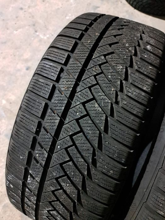 2 anvelope iarnă 245 40 R19 Continental