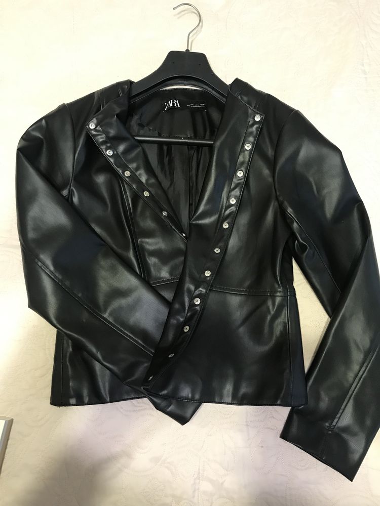 Кожено сако ZARA чисто ново