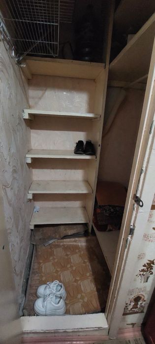 iD 0949 2 xona 2 etaj opp sentralniy apteka