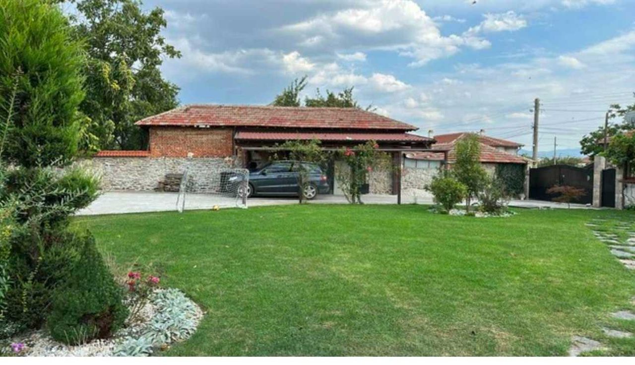 Продава се Къща в Карлово - 270 кв.м за 2000 €/кв.м - Снимка #14