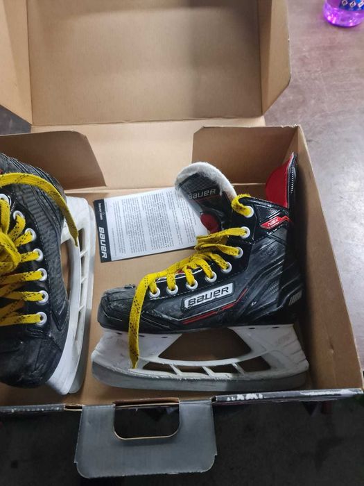 Patine hoki, hockey Bauer marime 35