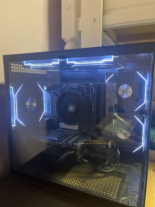 Геймърски/гейминг компютър