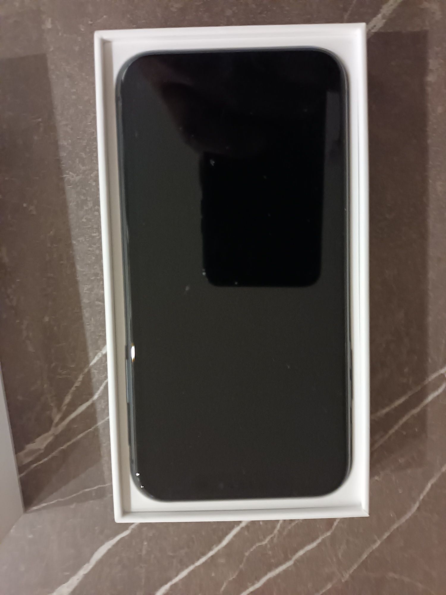 iphone 11 128GB във добро състояние