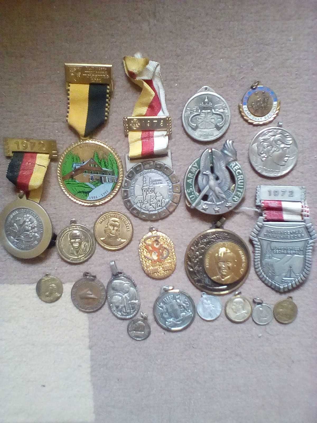 Medali Și Embleme
