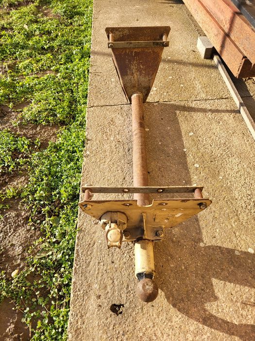 Carlig de remorcare pt Lada 1500