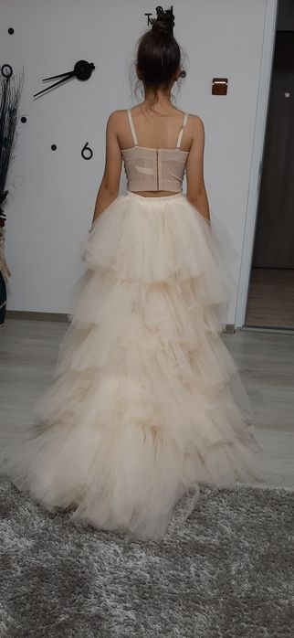 Corset+fustă 550 lei