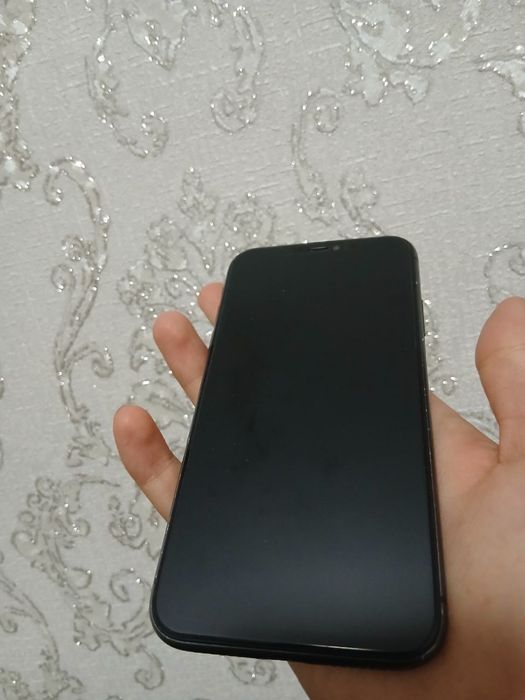Iphone 11 sotiladi