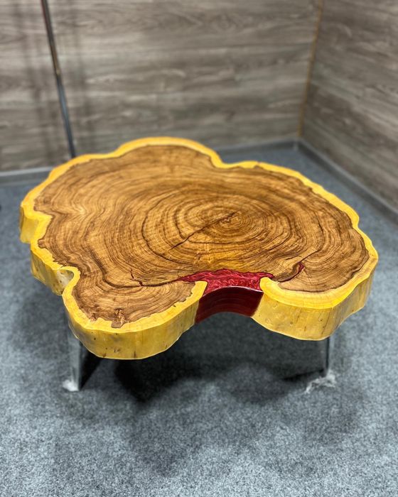 Стол журнальный