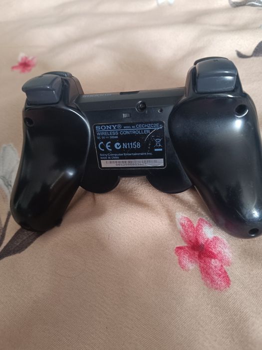 Se vinde PlayStation 3