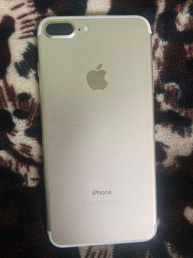 Продам iPhone 7 Plus