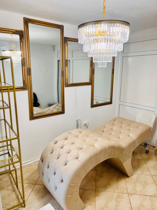 Predare salon manichiura cu clientii formati