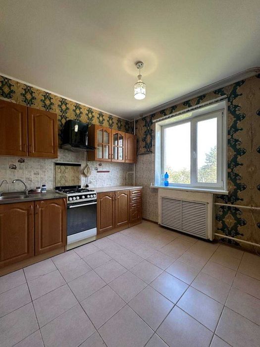 Продам 2х-комнатную в 7 микрорайоне