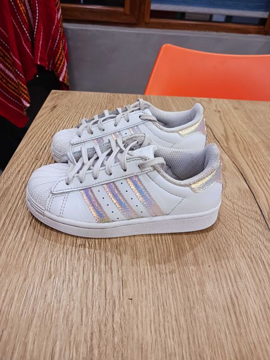 Оригинални детски маратонки на Adidas