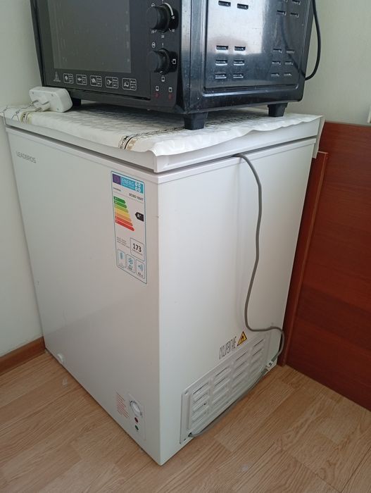 Продам морозильник