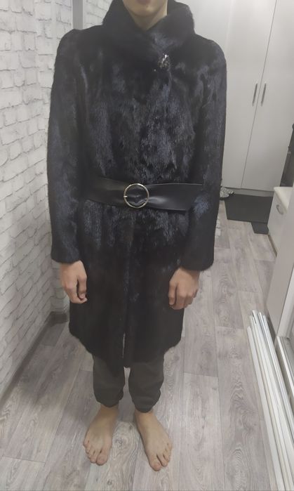 Продам норковую шубу