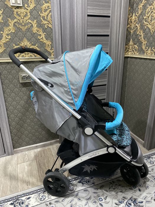 Детская коляска в отличном состоянии.