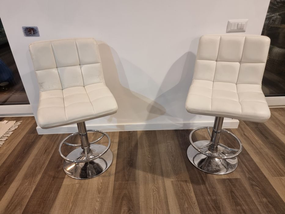 2 scaune de bar reglabile