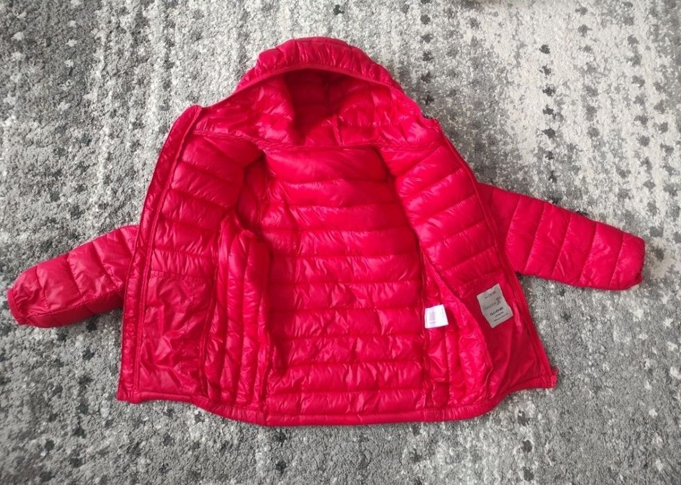 Червено преходно яке р-р 134/ 140 см.