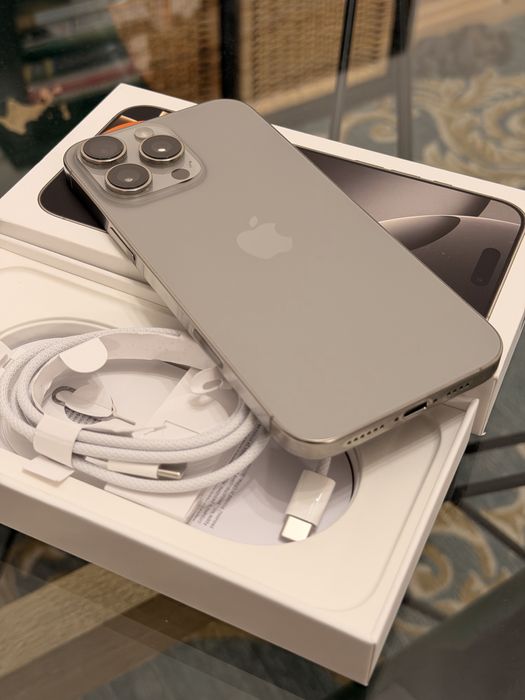 Iphone 16 Pro max 256Gb - natural titanium - garantie impecabil