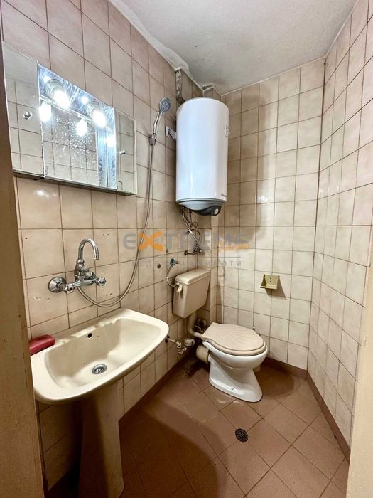 Дава се под наем Двустаен апартамент в Варна, Лятно кино Тракия - 65 кв.м за 306 € - Снимка #9