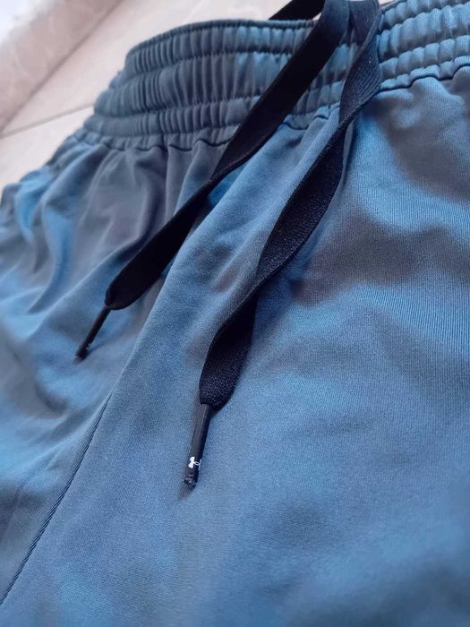 Оригинални къси панталони Under Armour