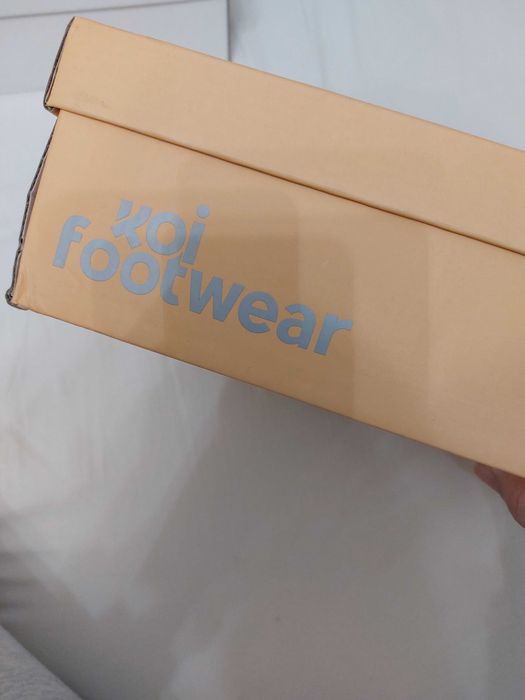 Нови обувки Mary Jane на Koi footwear