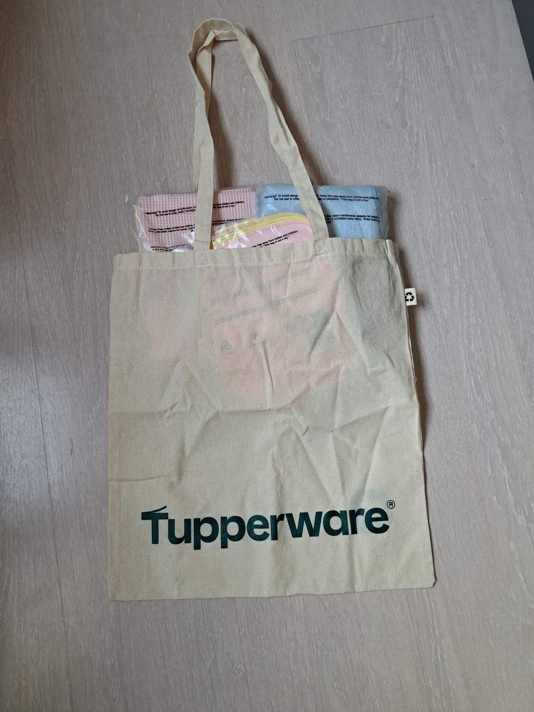 Нови Tupperware чанти за мнг употреба