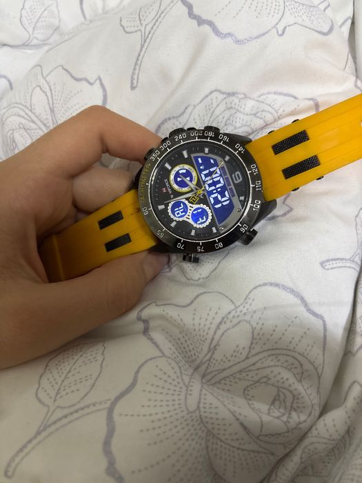 Часы naviforce б/у