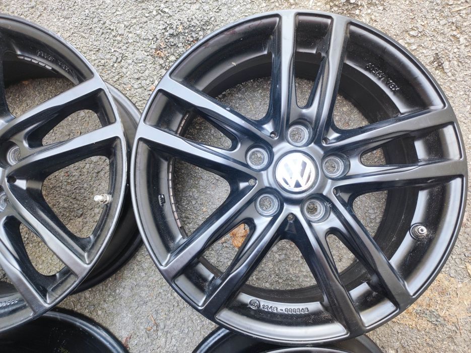 Фолксваген/VW - 16 цола 5x112; 4 бр. лети черни джанти