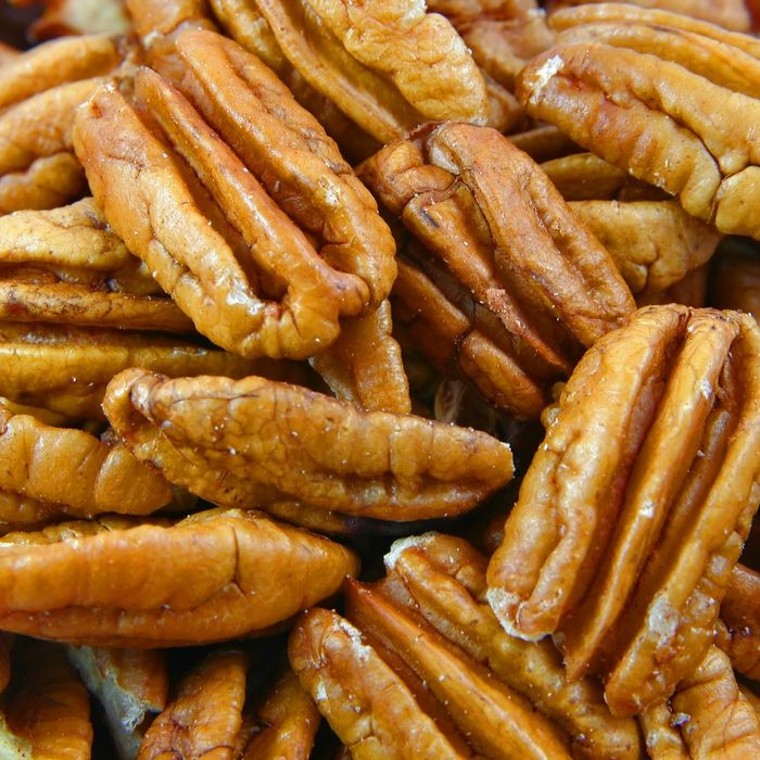 Pomi fructiferi deosebiti  nuc  pecan soiul texan si avalon