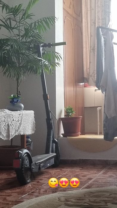 Se vinde ninebot g30 lp foarte bun