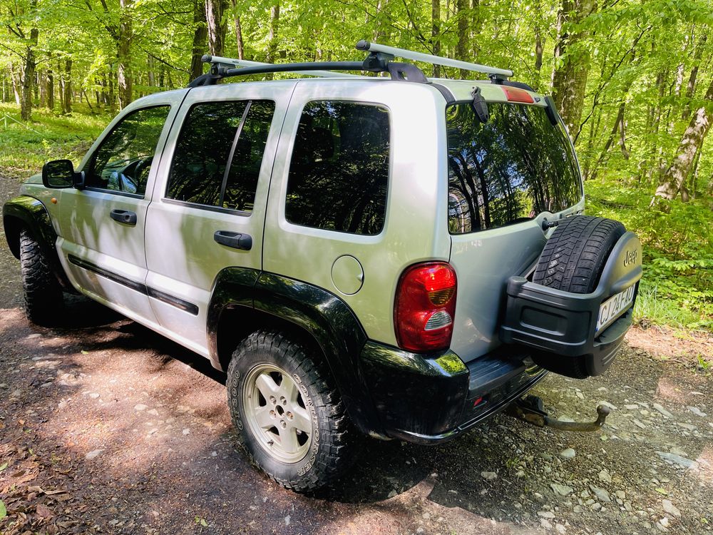 Jeep Cherokee KJ  2.5 CRD manual 2003