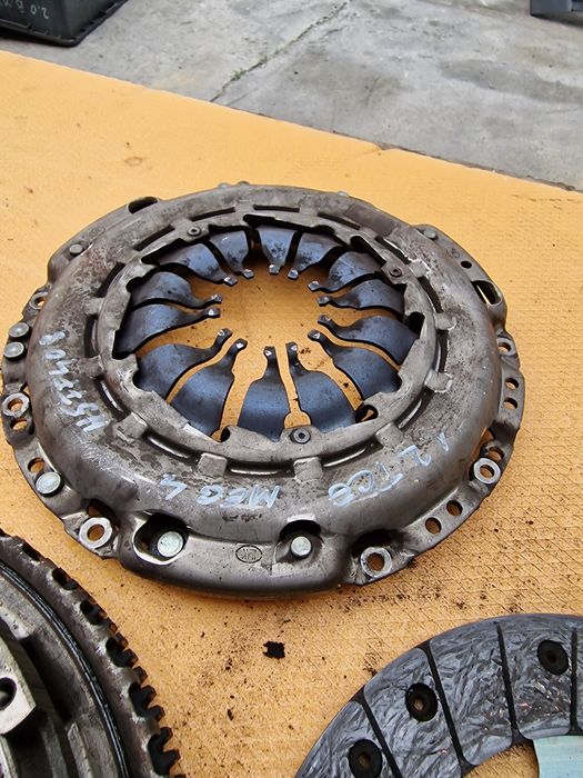 Kit ambreaiaj volanta masa dubla 1.2 tce H5FF408 Renault megane 4