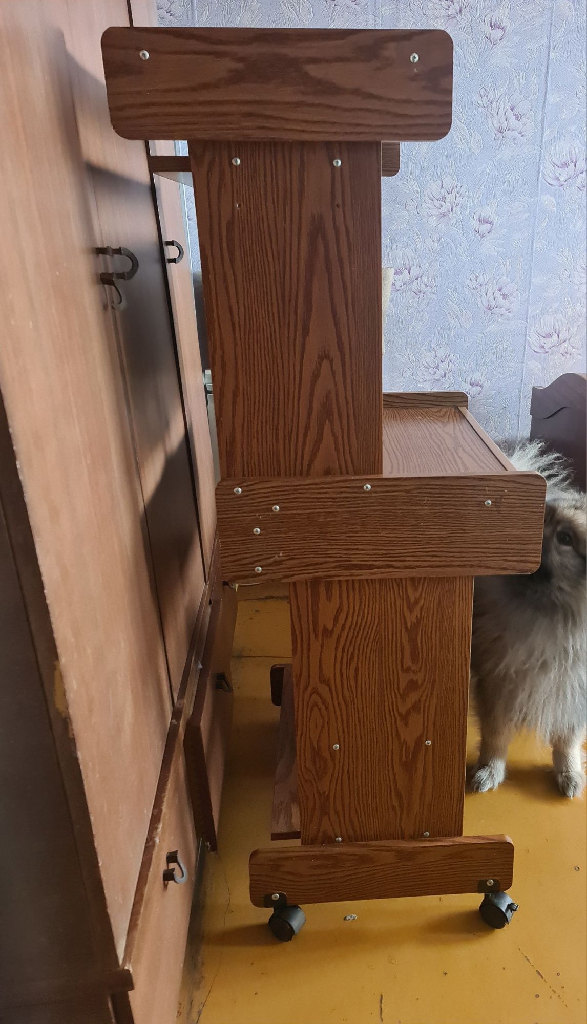 Компьютерный столик