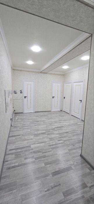 Navoiy shaharda 2/4/5 uy sotiladi