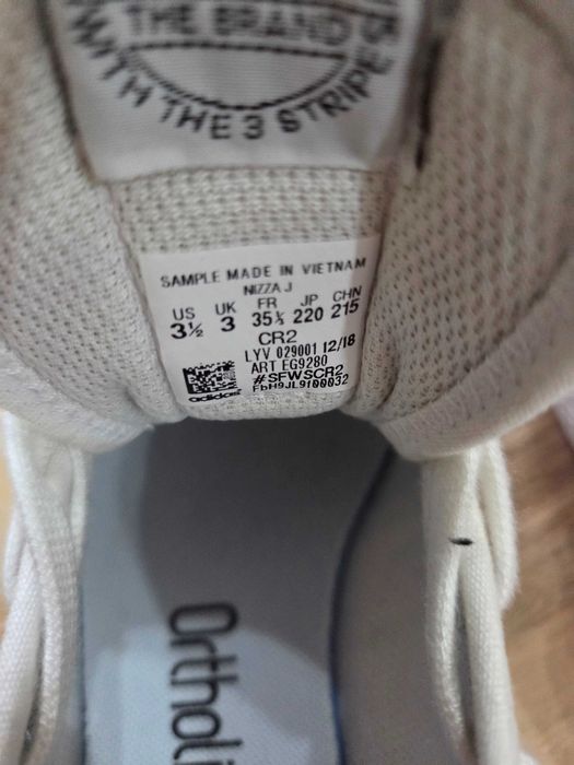 Момичешки кецове адидас