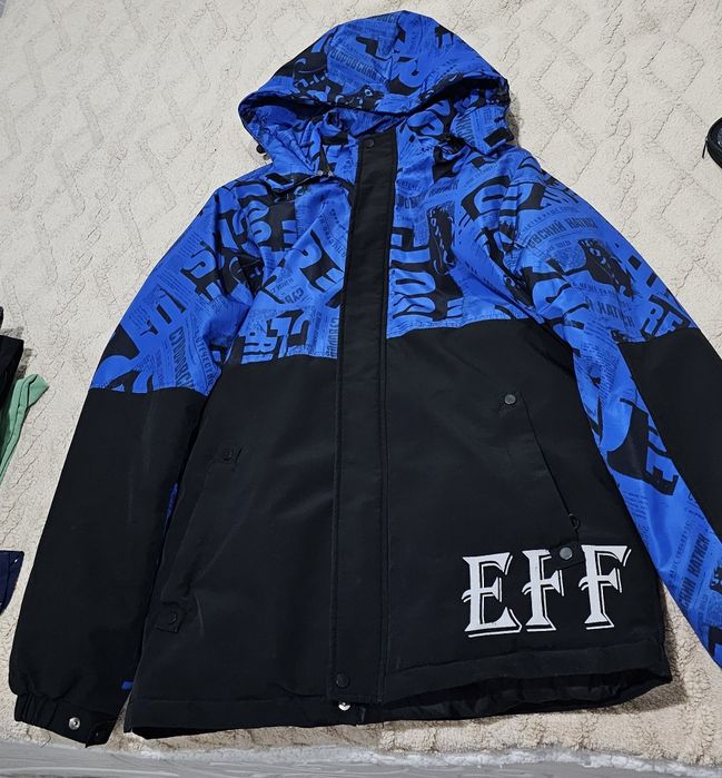 Зимняя куртка  на 14 лет