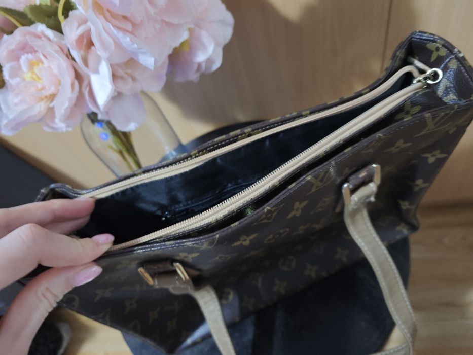 Geantă imitație Louie Vuitton