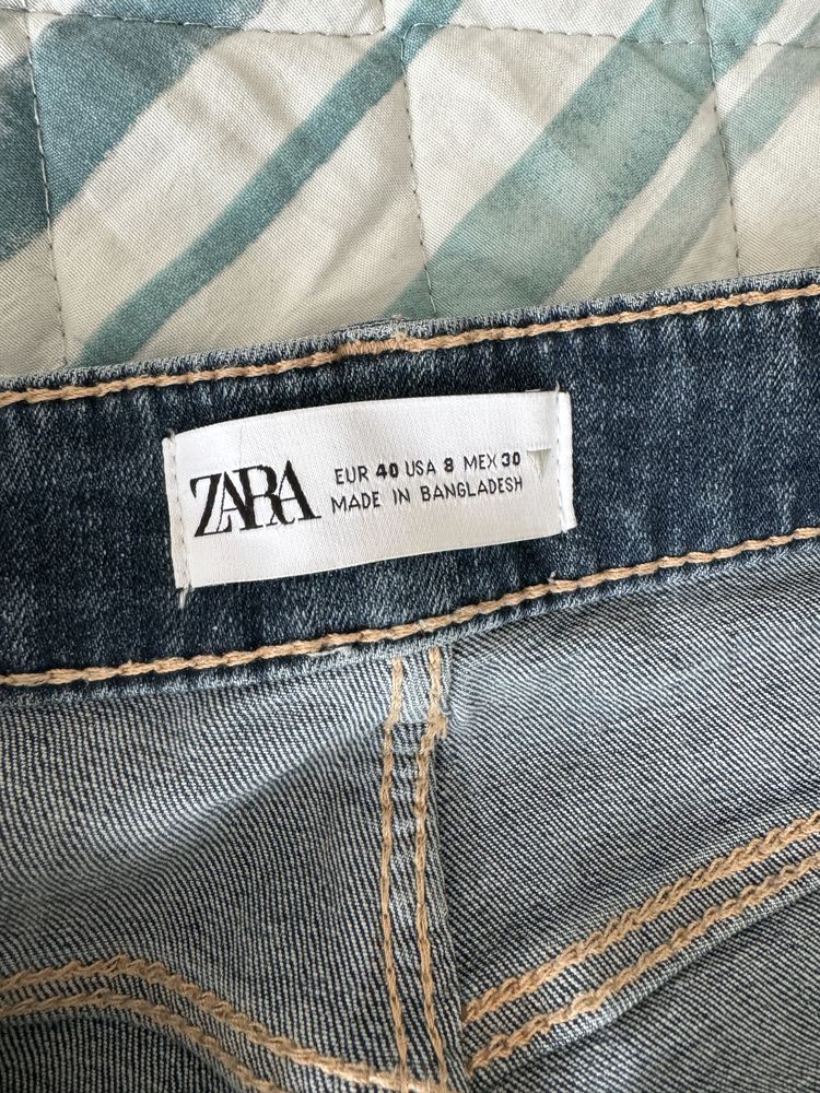 Джинсы Zara