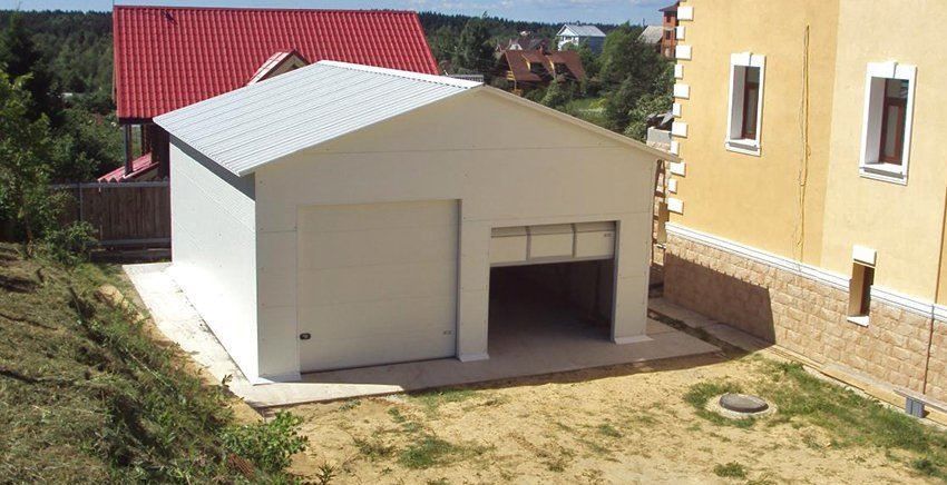 Efectuam construcți de garaje din metal