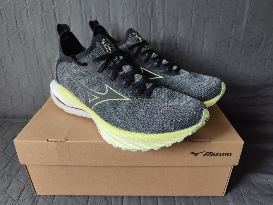 Mizuno Wave Neo Wind