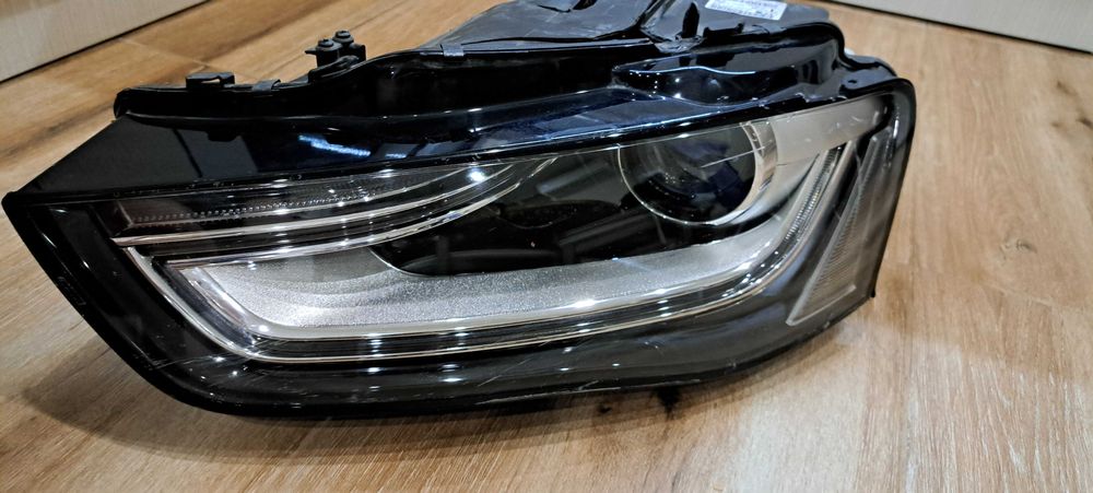Ляв фар Audi A4 B8.5