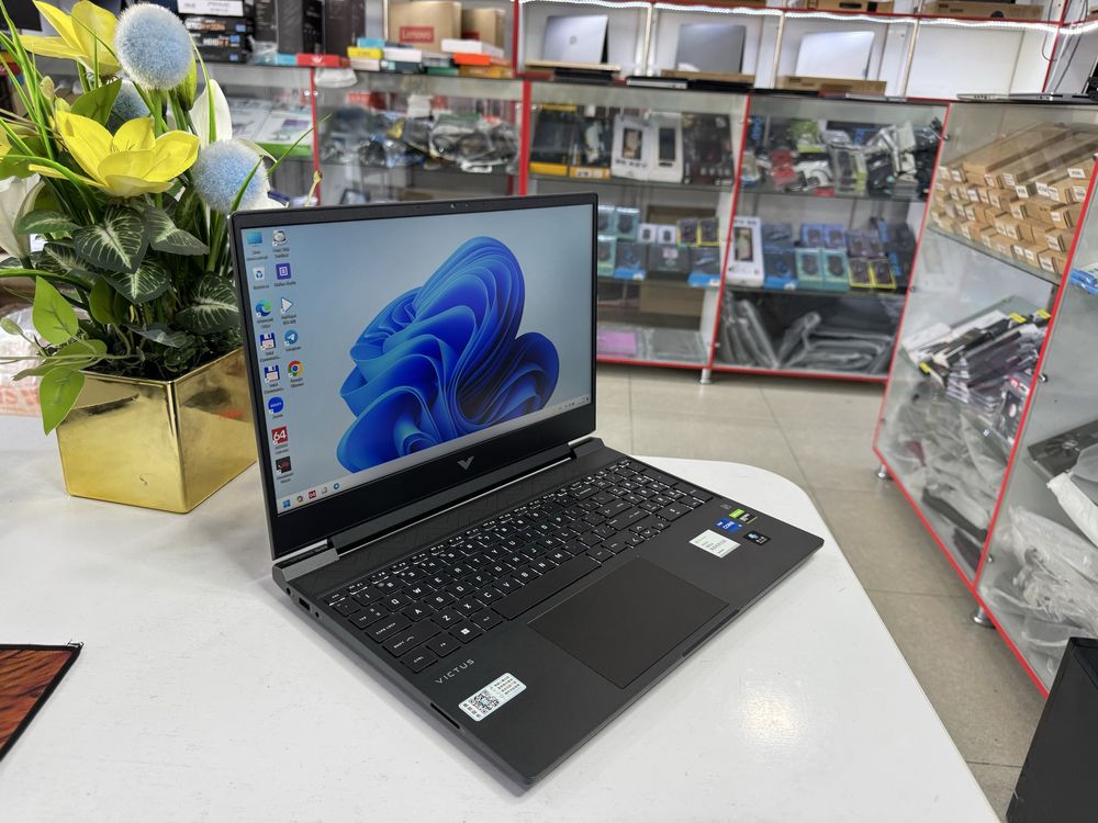 Hp victus core i5-12450H 16/512 ssd GTX1650 4 gb qoshimcha videokarta