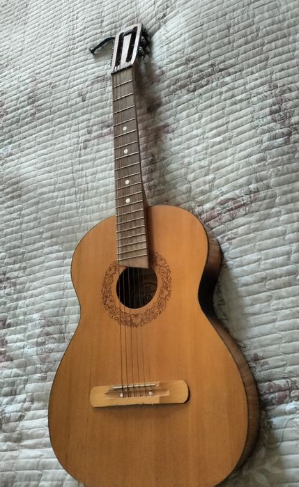 Продается гитара