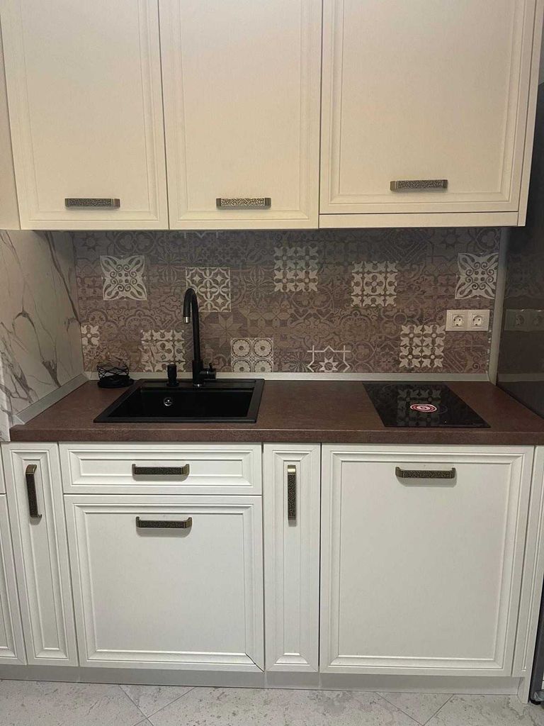 Дава се под наем Двустаен апартамент в София, Изток - 60 кв.м за 484.5 € - Снимка #1